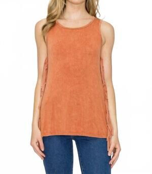NEW T-PARTY mineral wash fringe side top in rust